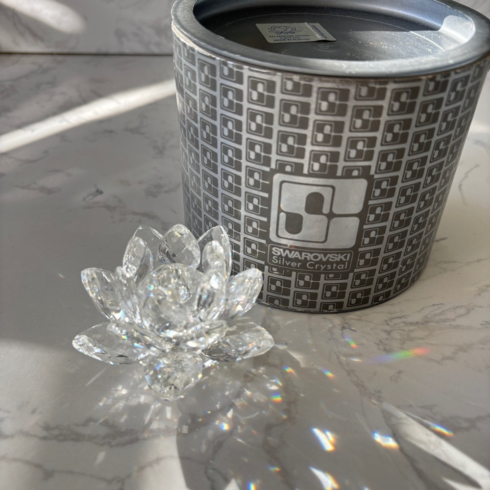 Swarovski Water Lily Candle Holder Item # 7600